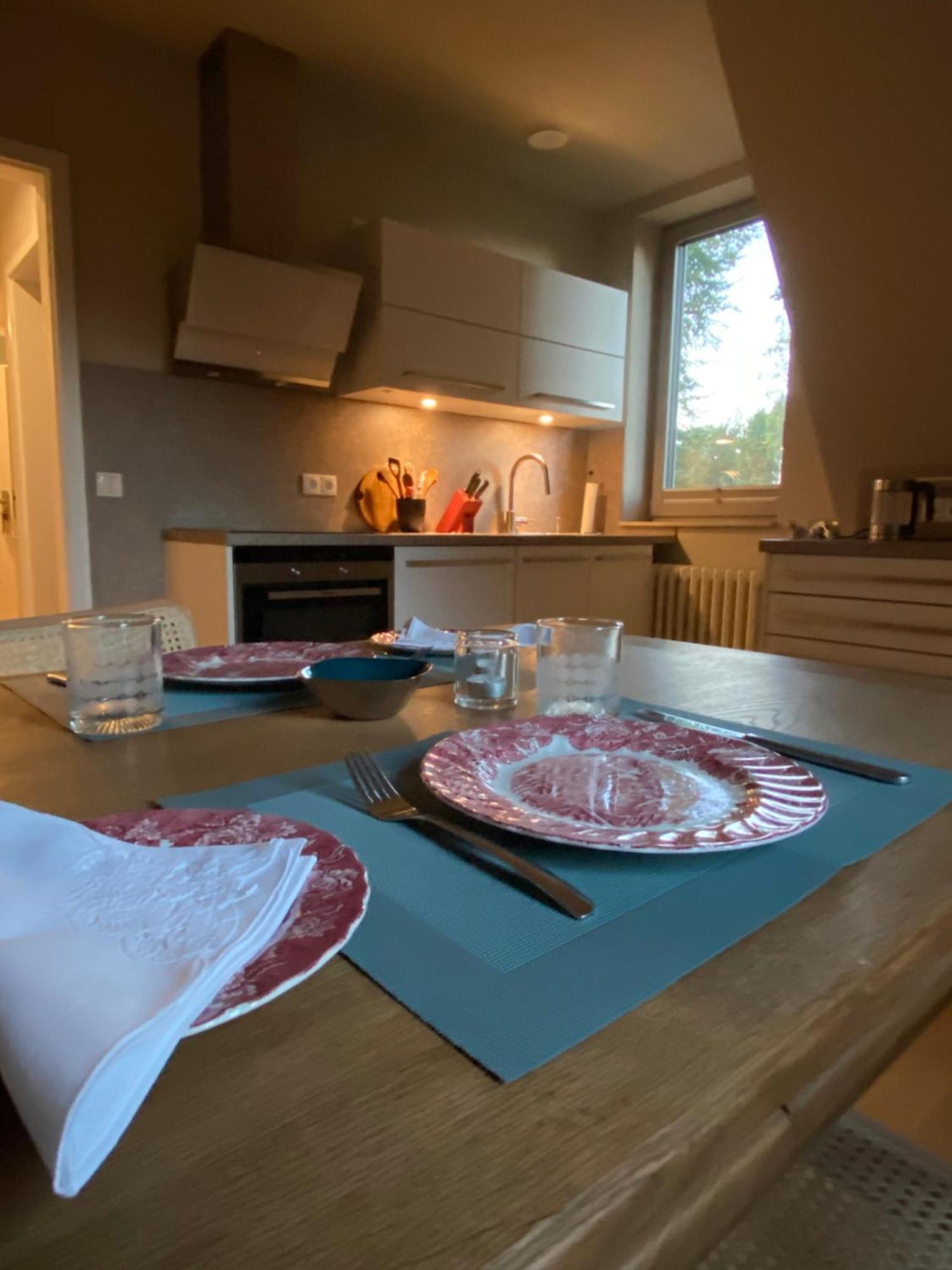 Copper Beech Place Apartment *